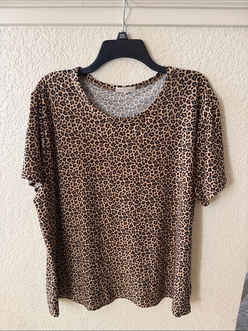 Leopard Print Short Sleeve Tee - Tan/Black